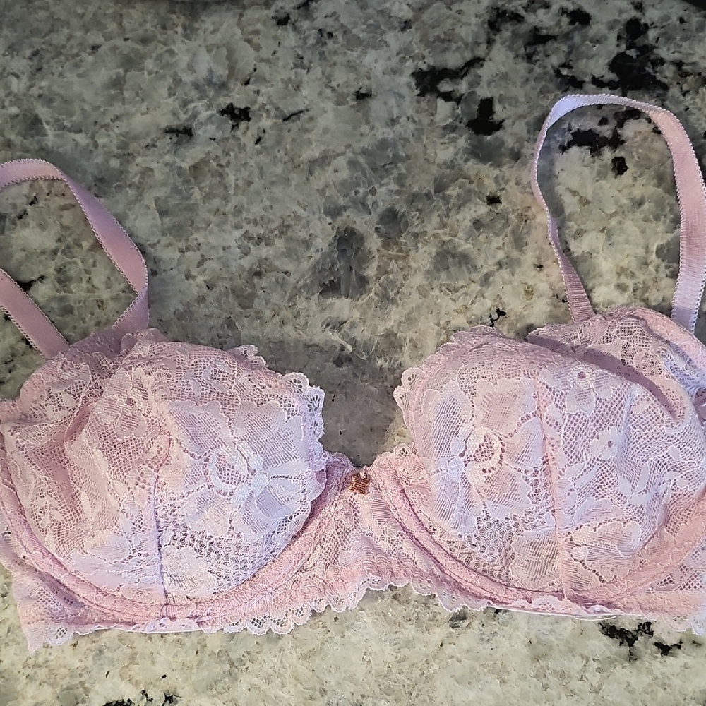 Savage X Fenty Light Pink Lace No Padding Underwire Bra Size 36B